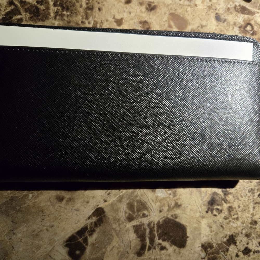 Kate Spade Wallet - Picture 3 of 5